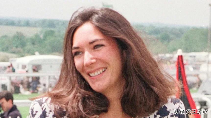 爱泼斯坦“妈妈桑”宣判了！前半生纸醉金迷后半生人间恶魔