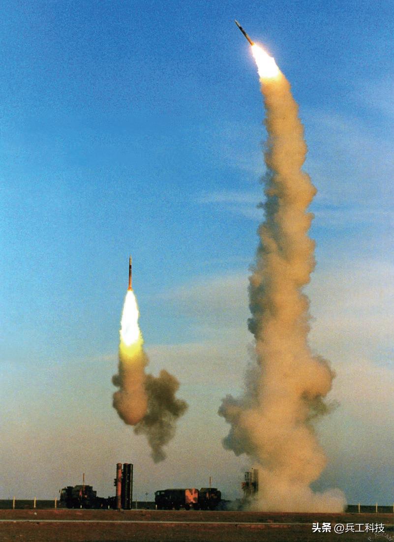 中国红旗9防空导弹蛇形机动,中国红旗9防空导弹发射视频