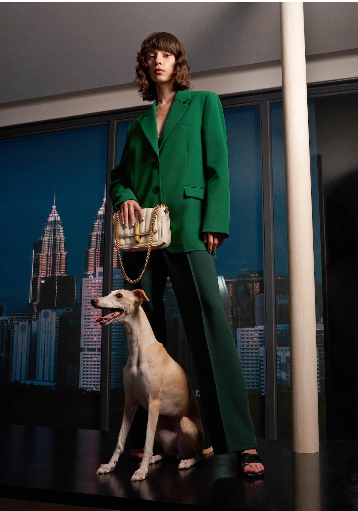 40到50岁女人适合背什么包包,40岁女性背什么牌子的包包