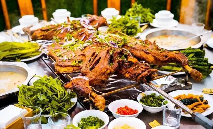 为什么*疆新**女子很少嫁到内地，本地姑娘说了大实话，确实很尴尬！