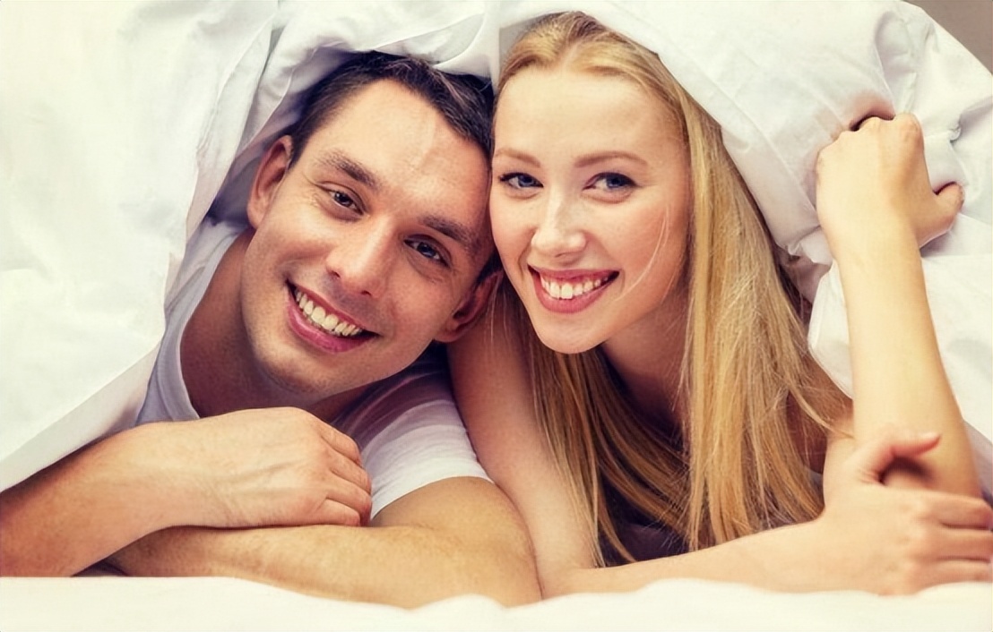 夫妻二人在同房过程中，谁才是那个“打工人”？