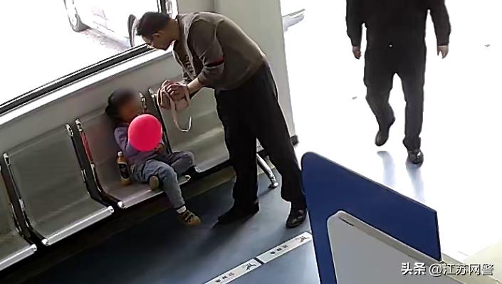 苏州走失女孩最新情况,江苏紧急寻人启事14岁女孩走失