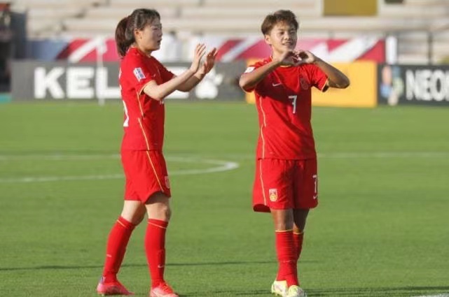 洛国富晒国足训练照,洛国富发文最新消息