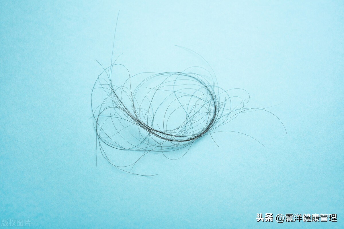 女性屁屁中间毛太多，正常吗？能不能直接剃掉？看完就明白了