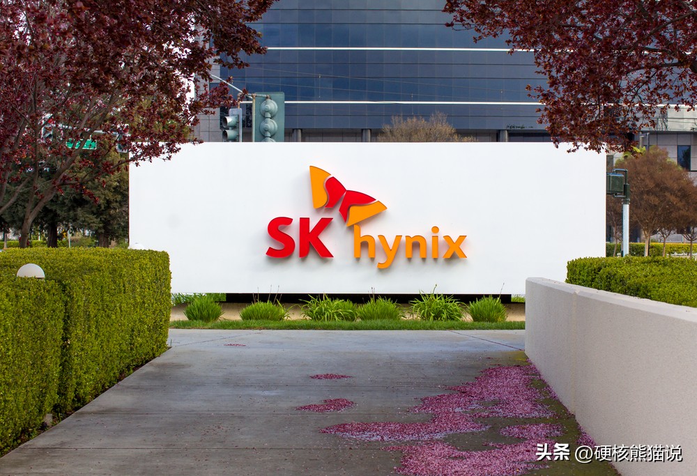 世界芯片加工只有台积电和三星吗,美国芯片研发力度