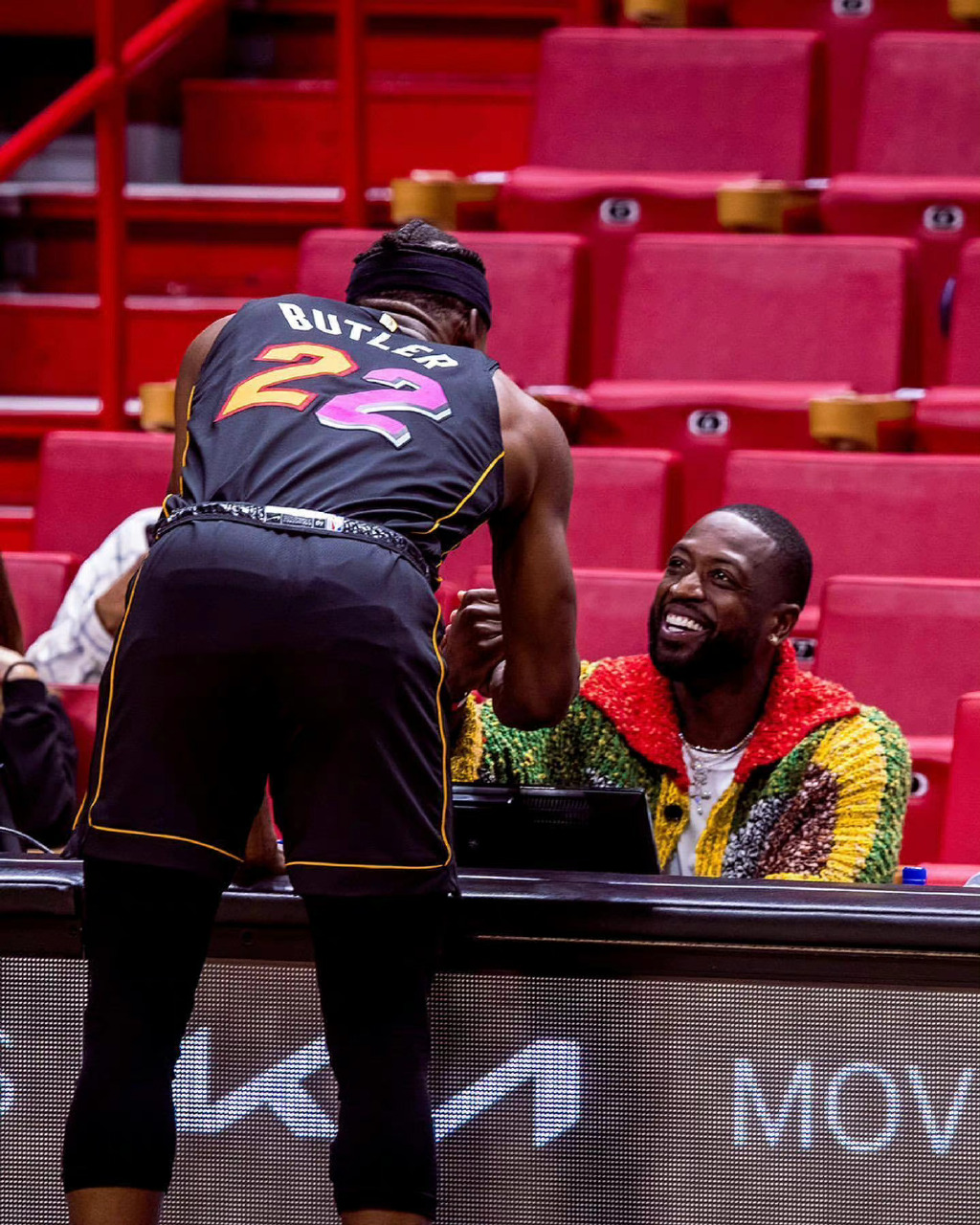 李宁驭帅14吉米巴特勒配什么袜子,李宁驭帅14吉米巴特勒价格