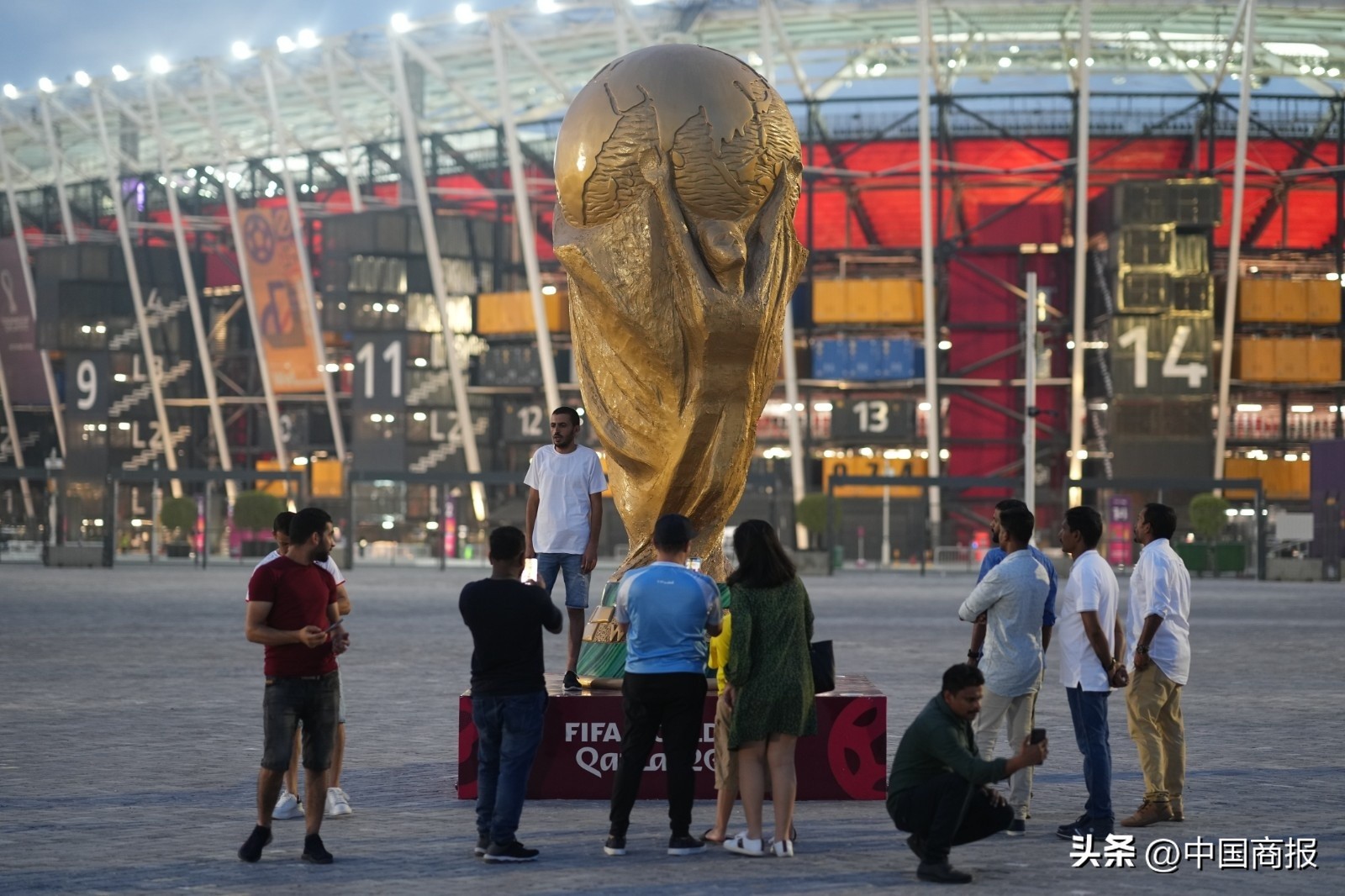 世界杯氛围高燃开幕式,世界杯进场气氛