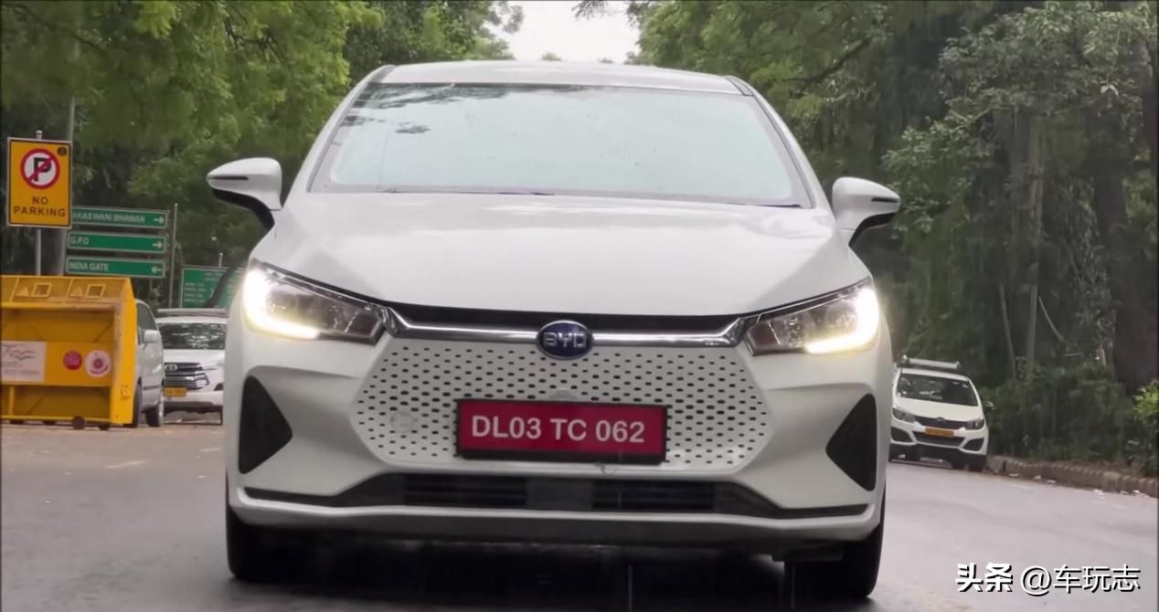 e6比亚迪新能源汽车,纯电动比亚迪e6不容忽视的亮点