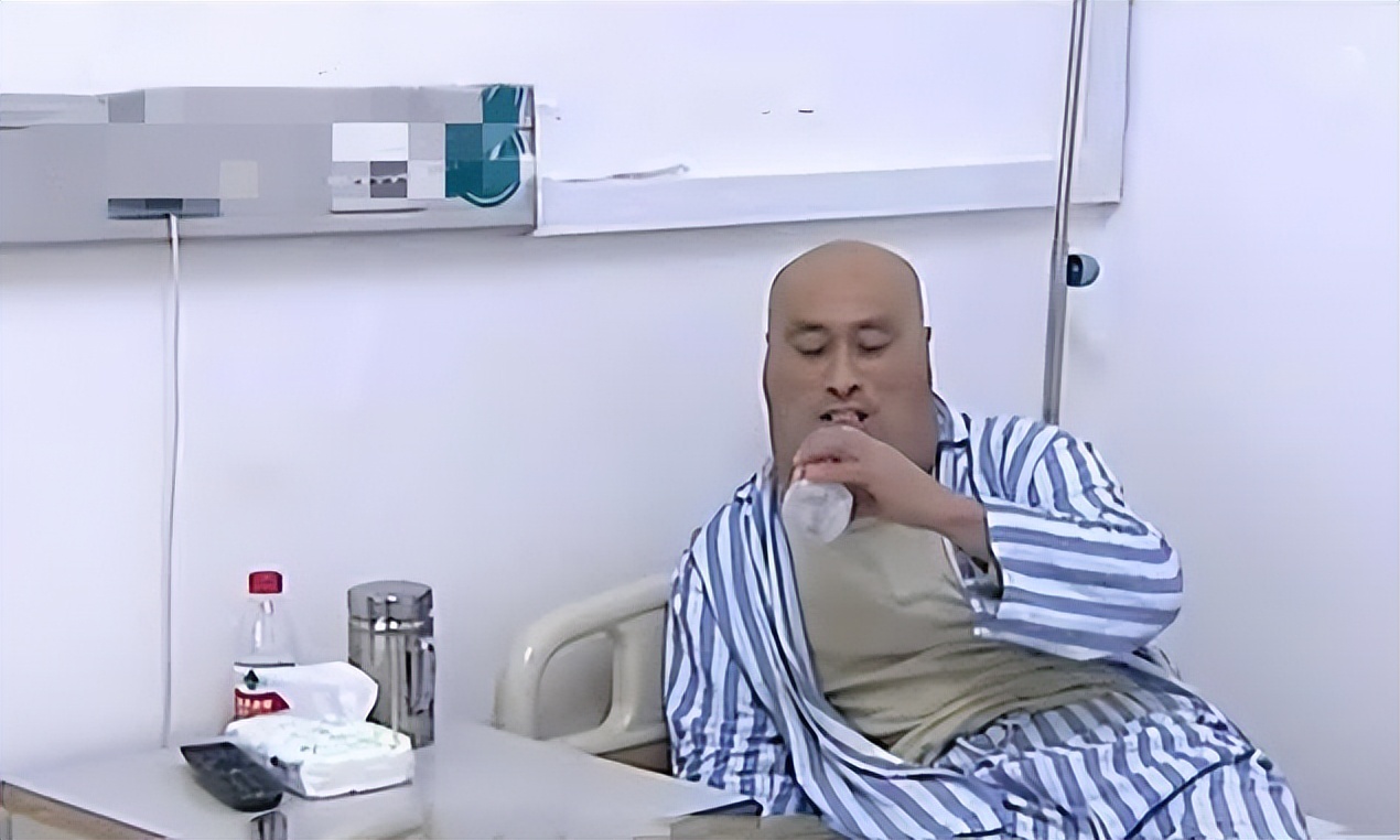 62岁大叔喝出河马脖,辽宁男子喝酒成河马