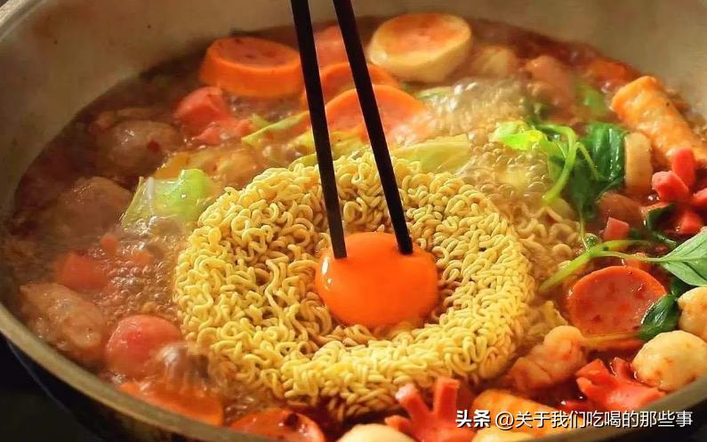 垃圾食品汉堡方便面,方便面麻辣烫汉堡是不是垃圾食品