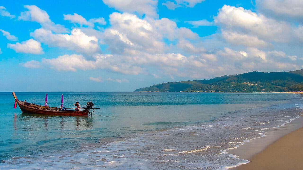 普吉岛最好看的海,普吉岛三大海滩哪个最好
