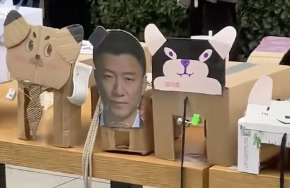 这届大学生都疯成这样了？笑完这些发疯文学，我的精神好多了