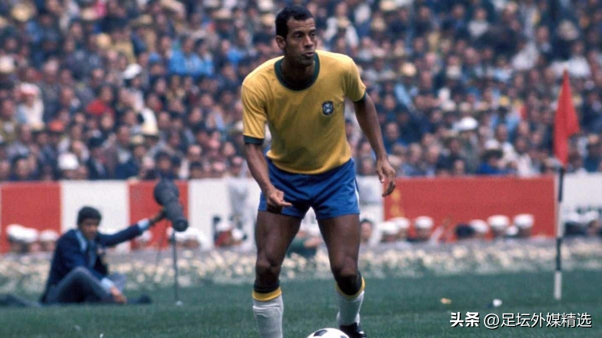 足坛历史十大右后卫,足坛十大年轻右边后卫