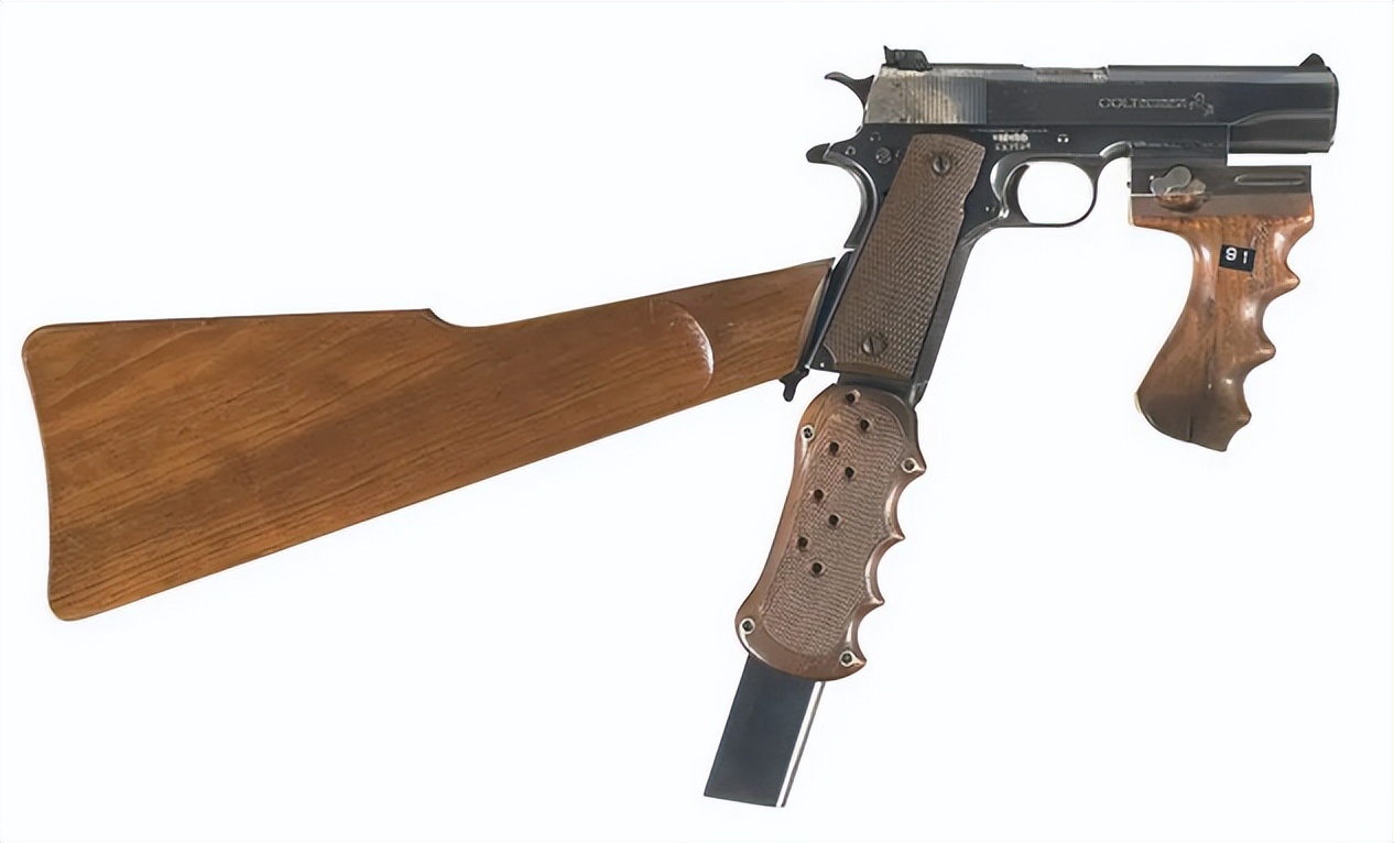 美军传家宝柯尔特M1911A1，服役超70年堪称久经沙场，弹无虚发
