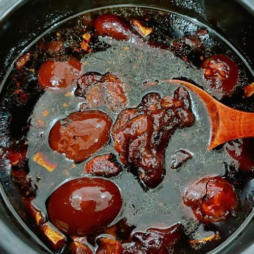 好吃的猪脚姜醋，煮的时候要不要放水呢？下面烹饪步骤，值得借鉴