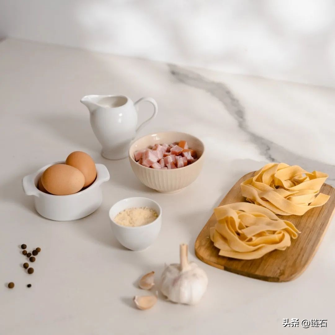 最近流行的灰色大理石,当下最流行的灰色大理石