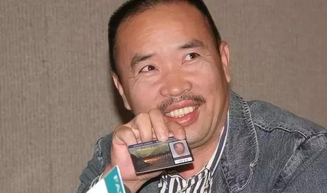 “红楼”魔幻禁地：彪悍官员、6层楼肾亏极限！