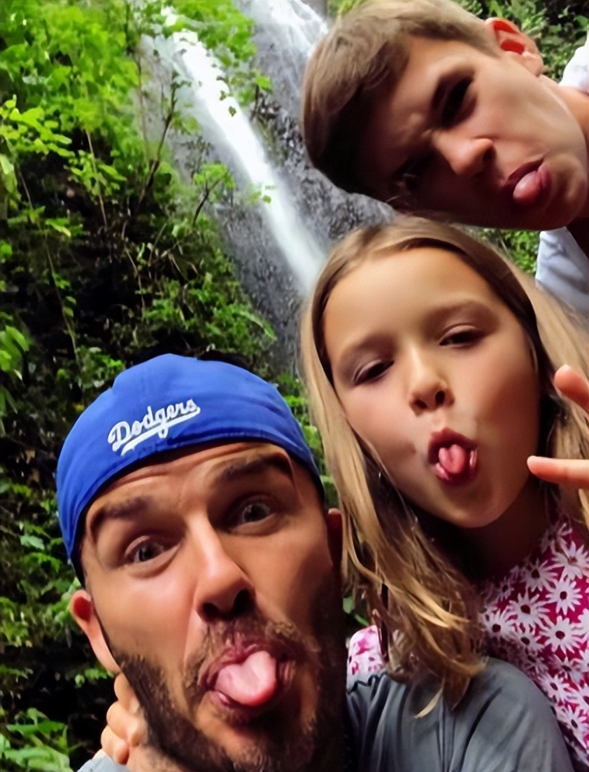 贝小七和贝克汉姆视频,贝小七贝克汉姆成长图片