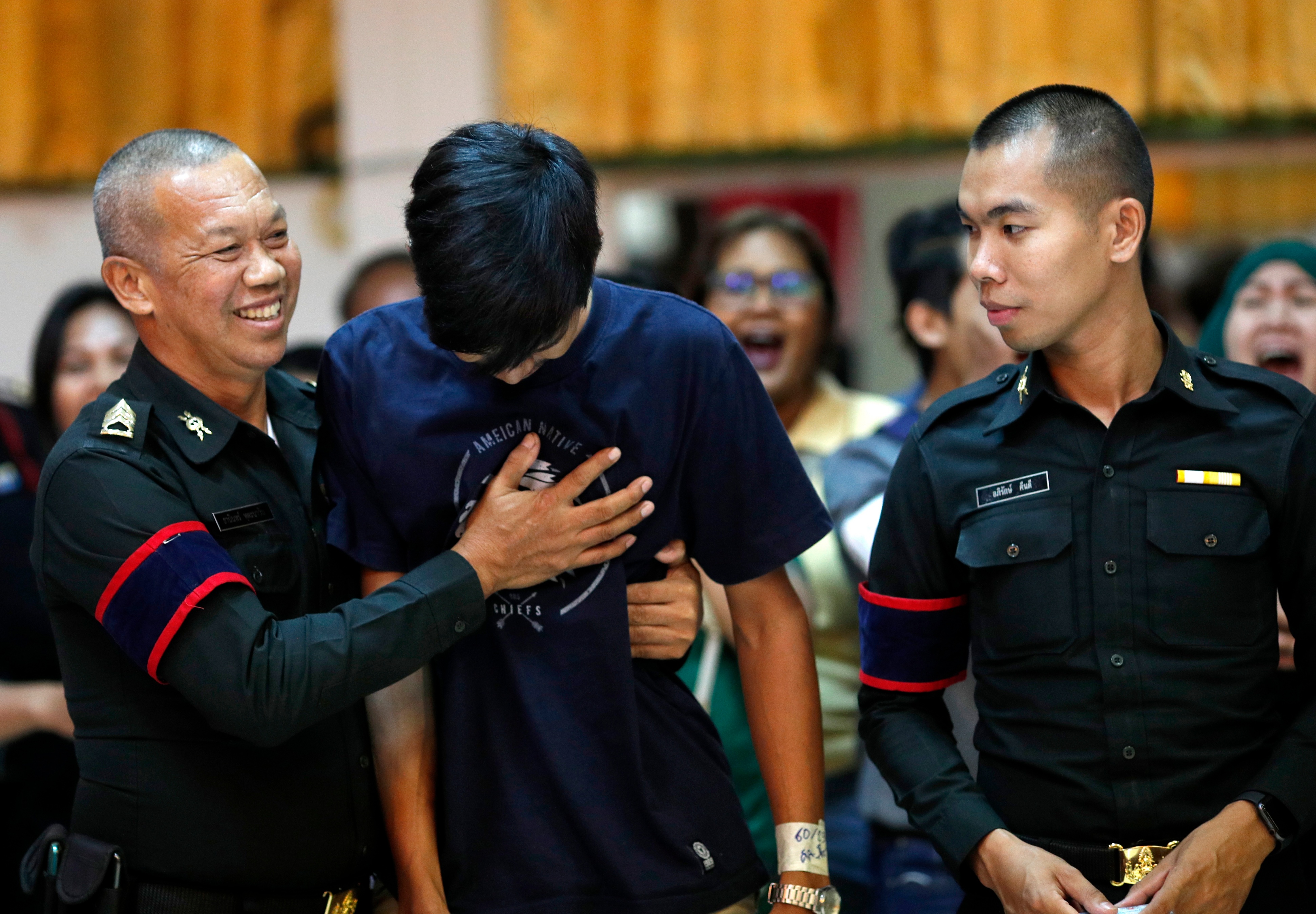 泰国小伙变性隆胸逃兵役,泰国男人做变性手术逃兵役