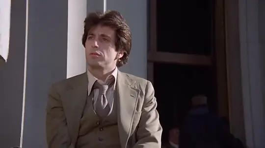 《伸张正义》讲述了在道德与法律冲突下，个人应该如何做出选择？