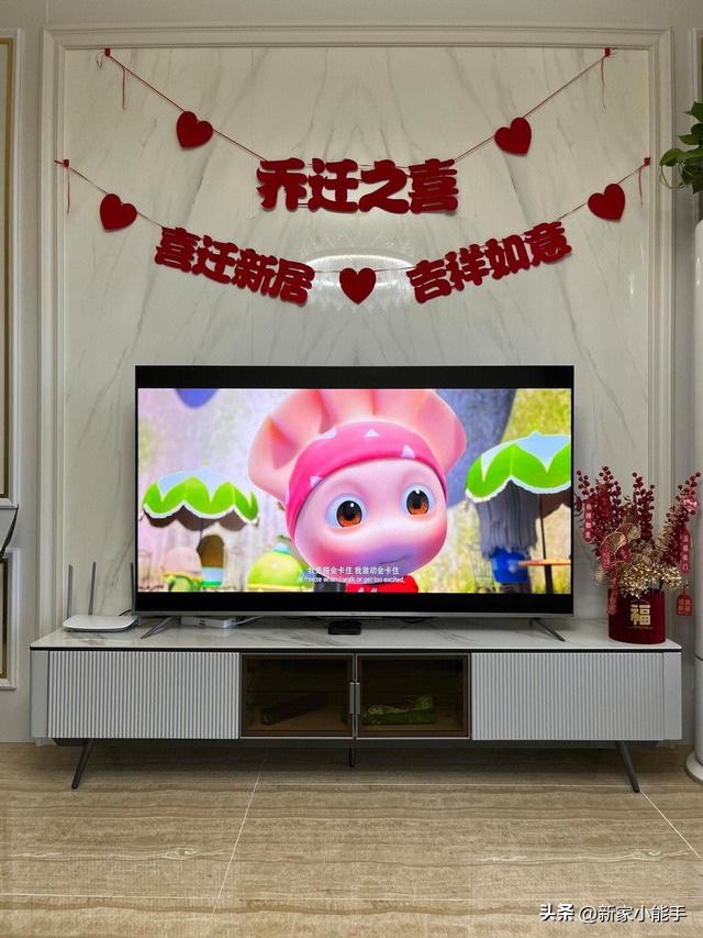 看她家入住后的精装房,全屋不做吊顶太喜欢了,简单不复杂