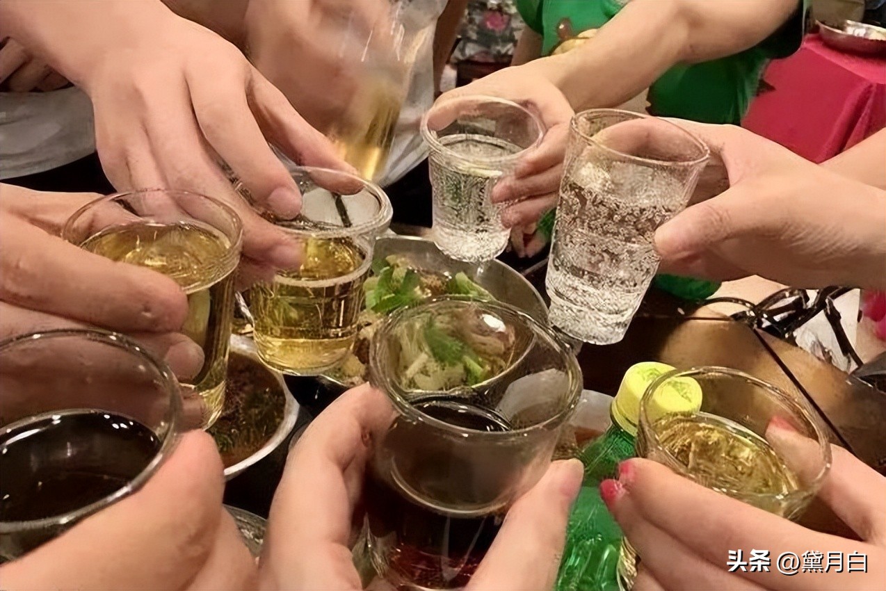 千杯不醉活到103岁的女人,湖南女子喝酒千杯不醉的原因