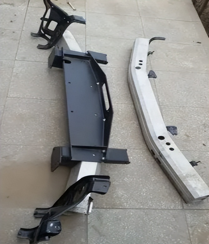 铝合金轻量化车身,铝合金刚性很好