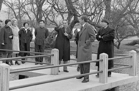 尼克松访华送给中国什么树,尼克松送给中国的礼物