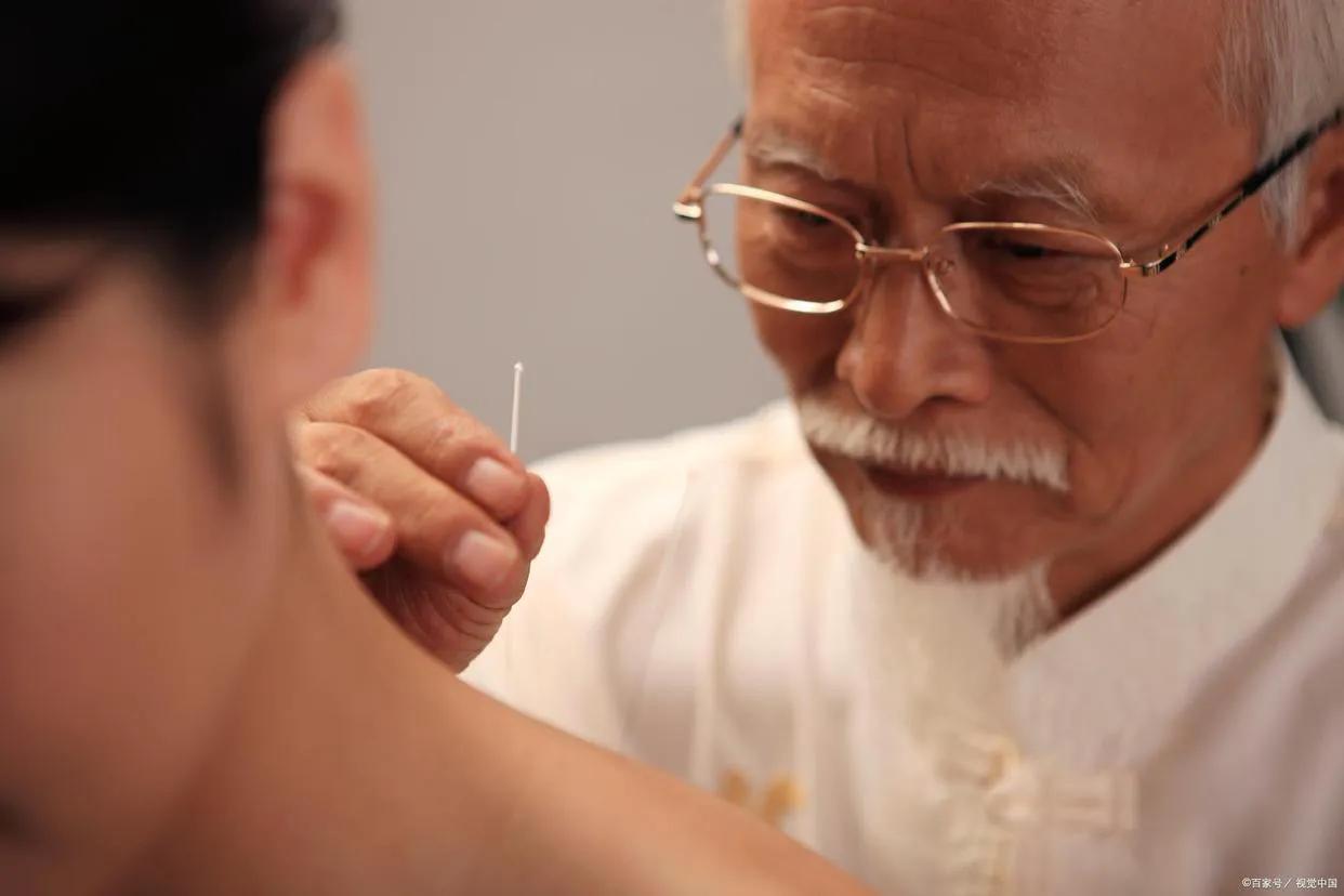 针灸推拿跟康复治疗学哪一个比较好