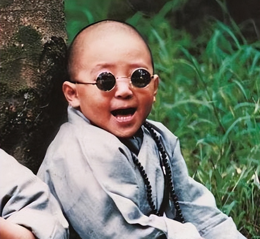 郝劭文婚姻生活,郝劭文携二婚妻子与父母团聚