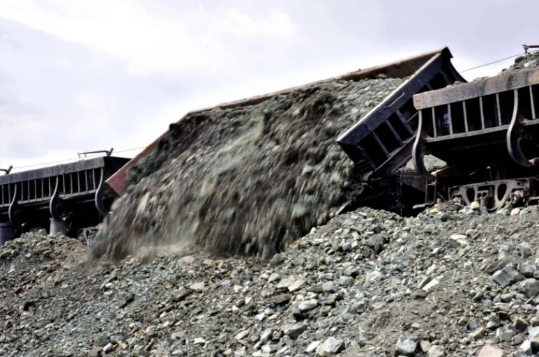 印尼有多少亿人口,印尼人口2022年总人数及国土面积