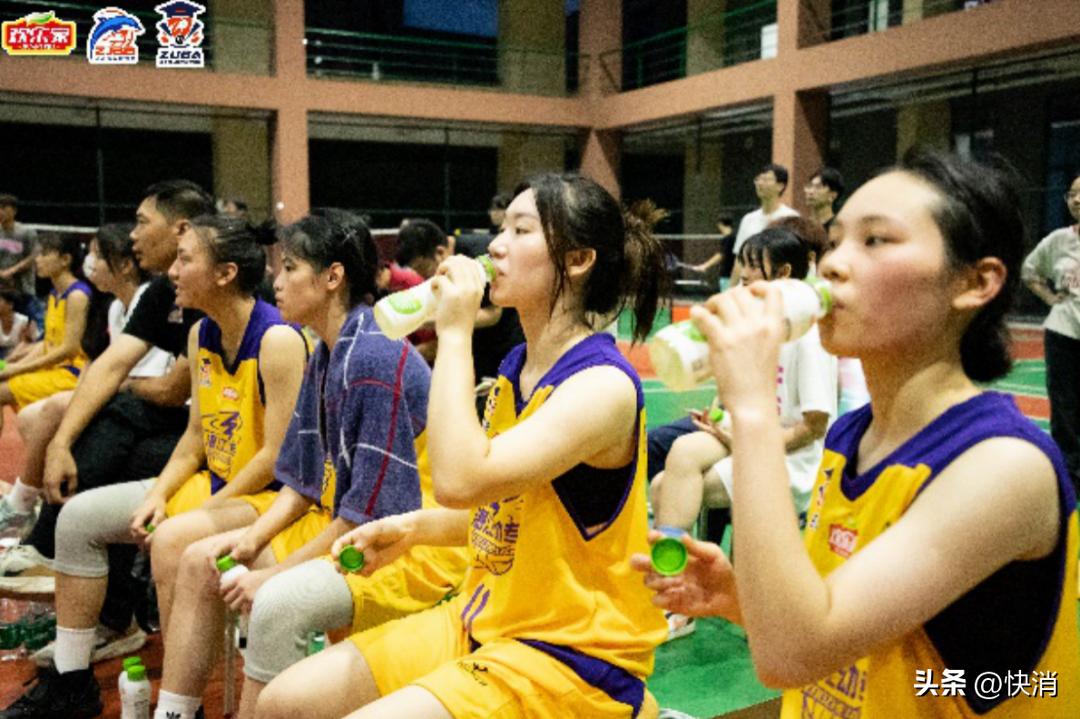 从冠名体育赛事，到占领终端冷柜，欢乐家打赢这场“夏季饮料战”