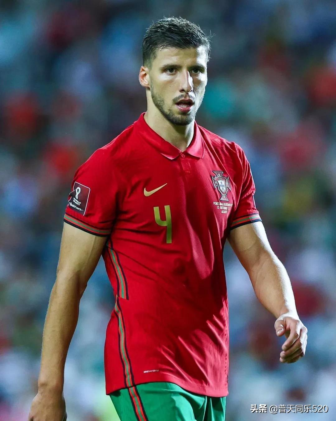 盘点世界足坛最新身价top10,现役世界前十中卫身价