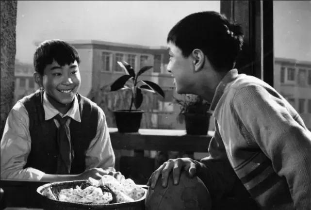 老电影小足球队员在线观看,60年代老电影小足球队员完整版