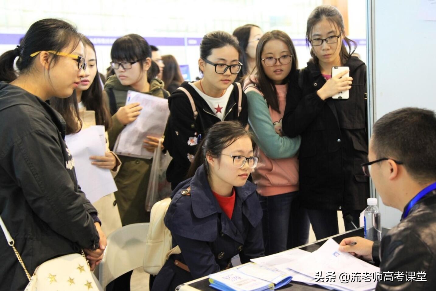 财经类学校分数虚高吗,财经类的大学不好就业吗