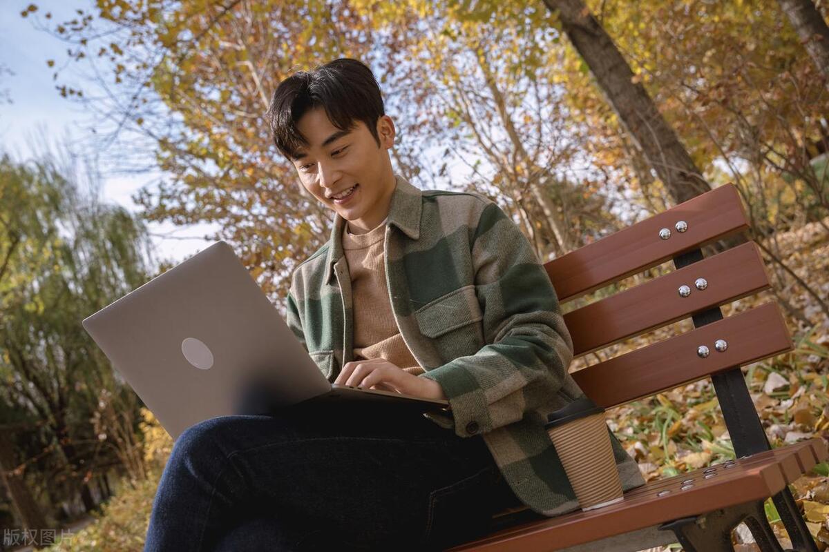 感觉到迷茫怎么办啊,当你迷茫的时候不妨试试