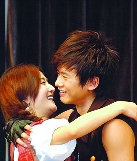 出生在小县城,出生在小县城里