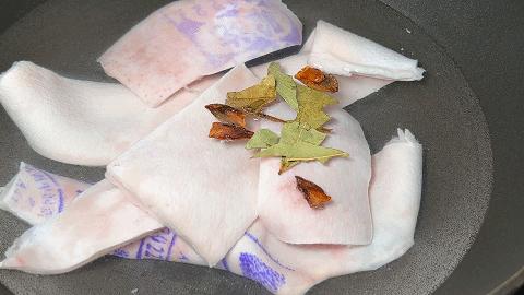 做香肠剩下的肠衣能不能冻上,香肠剩下的猪皮怎么做好吃