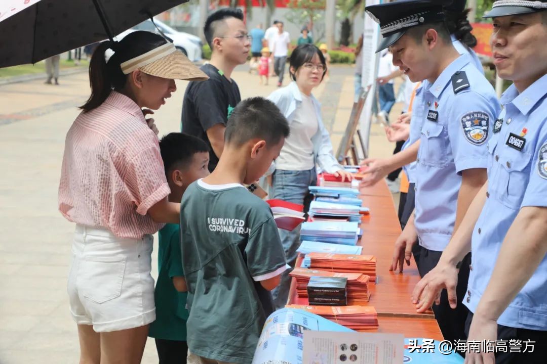 节日我在岗|临高：五一假期“不打烊”，反诈反*私走**宣传护万家