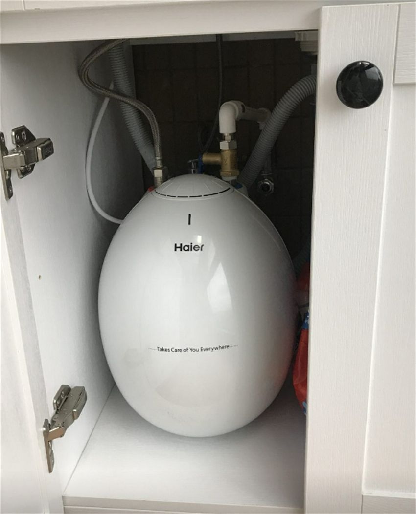 电热水器与燃气热水器哪个费用低,家庭用电热水器还是燃气热水器好