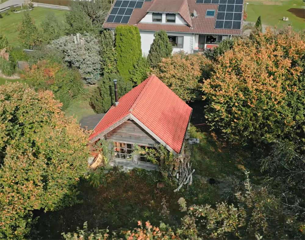 发现一位74岁奶奶的蜗居：16㎡小家没电没暖气，她却一住就是30年