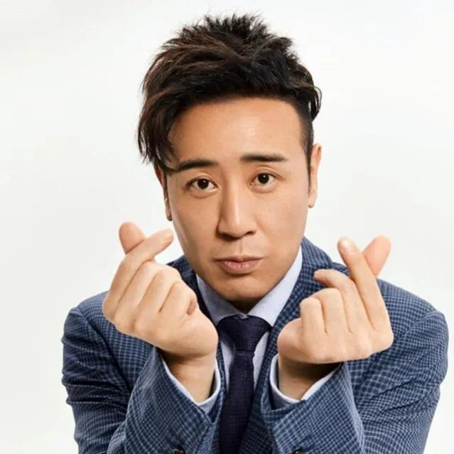 “阳了”的明星们，有人看不懂抗原，有人用纸尿裤，她洗澡就好了