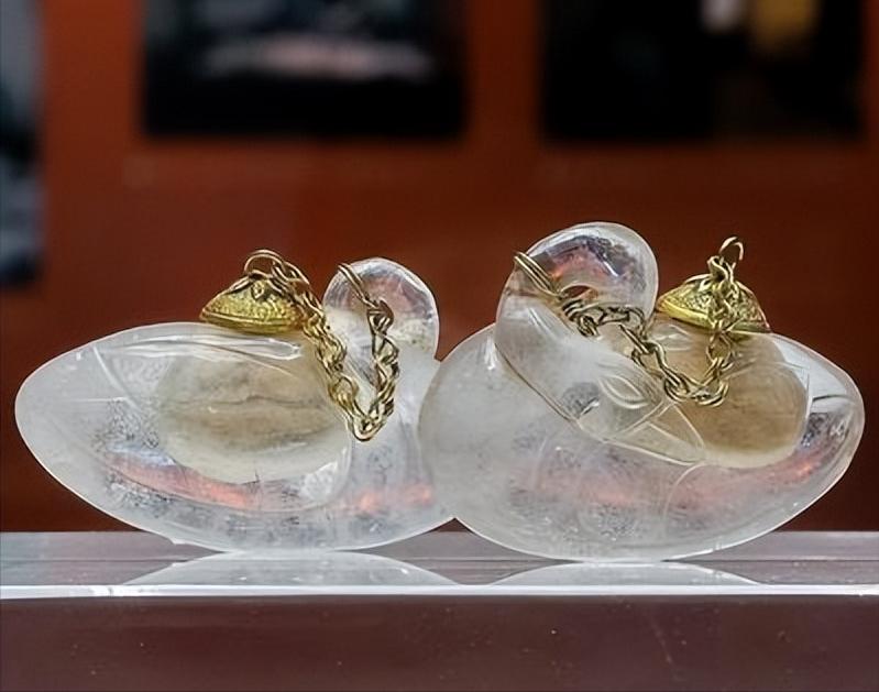 无瑕胜玉美至洁过冰清的意思,无瑕胜玉美