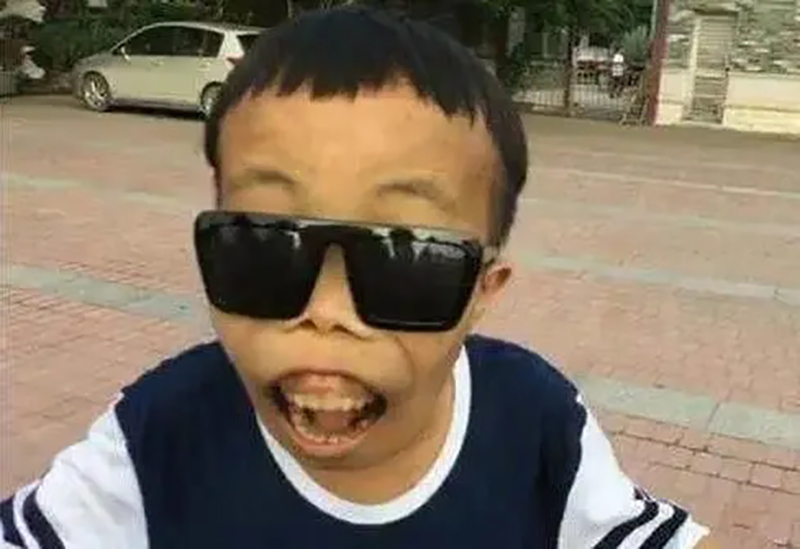 农村娃陈山,最丑网红陈山现状