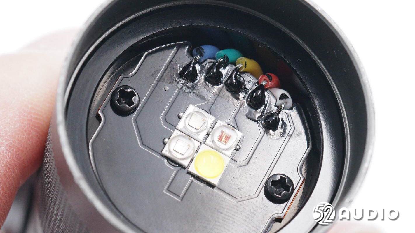 纳拓12合一雷鸣手电筒使用说明,纳拓户外雷鸣手电拆解方法