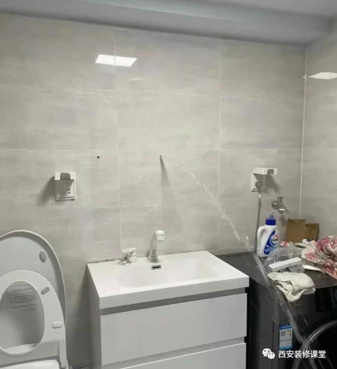 镜柜翻车,镜柜安装翻车