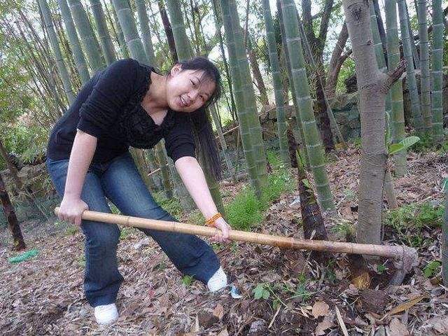 女大学生月入四千不够花，国际大都市西安真的不宜居？