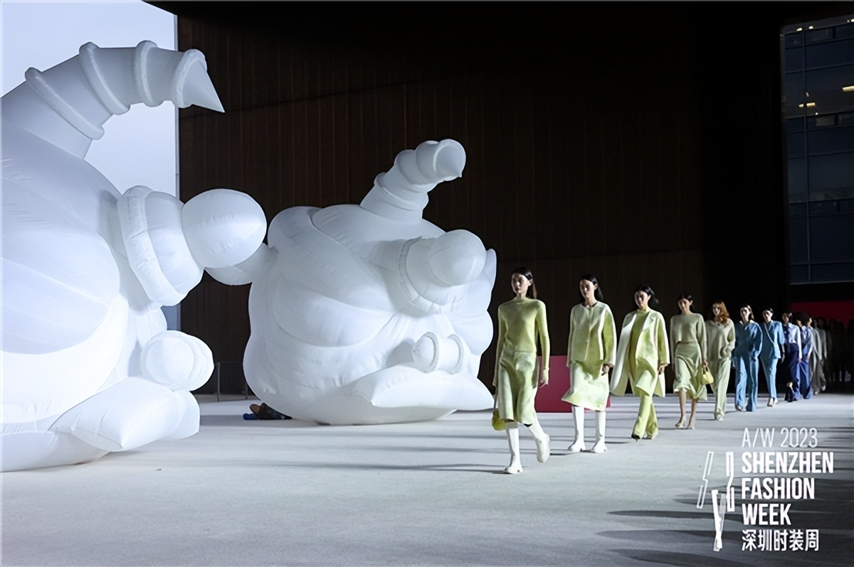 深圳时装周2023秋冬系列焕新亮相,国际时装周2023秀场