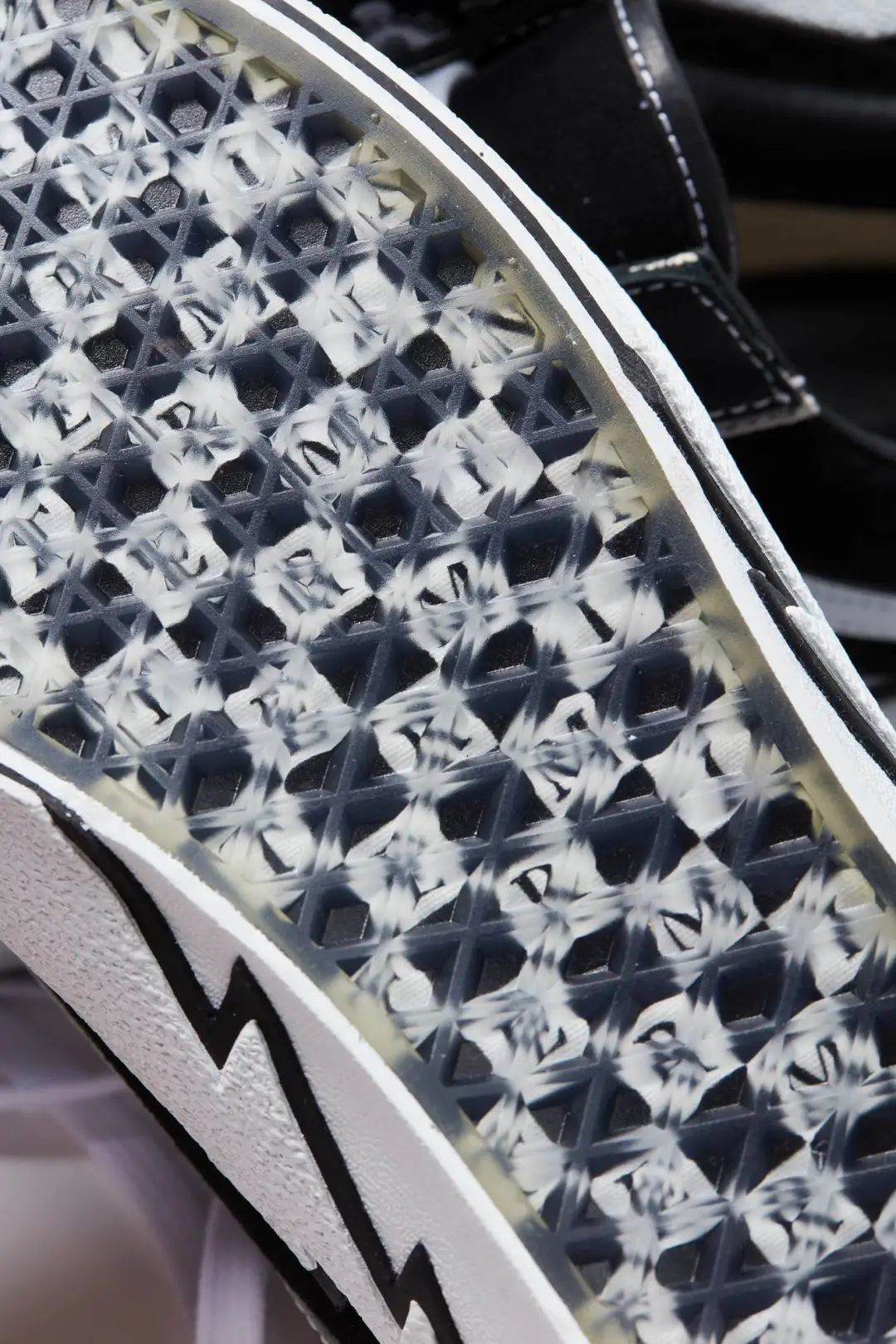 mastermindworld和bose联名,mastermindworld新世界大丸百货