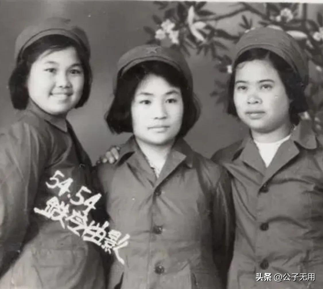 1955年授军衔仪式现有几人,1955年军衔制共多少人